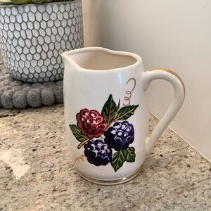 Knott’s Berry Farm Coffee Creamer Ceramic Pitcher with Berry Design